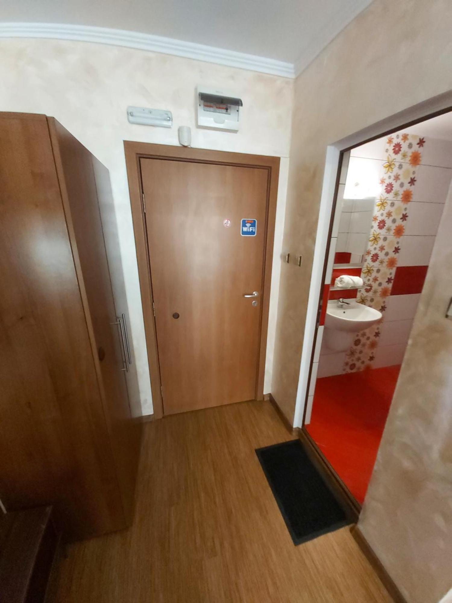 Skalite 3*