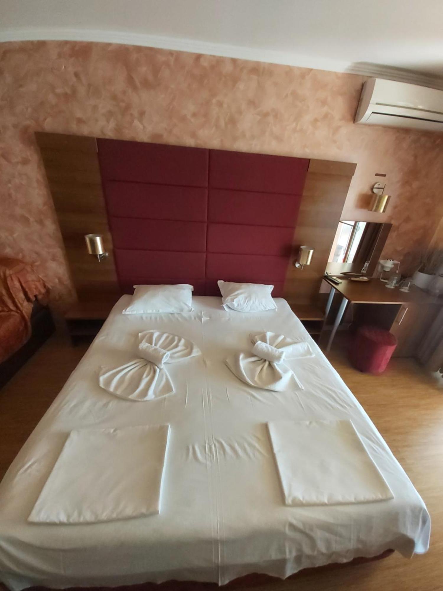 Skalite 3*